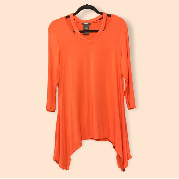 Premise Tops - NWT-Premise Cold Shoulder 3/4 Sleeve Top
